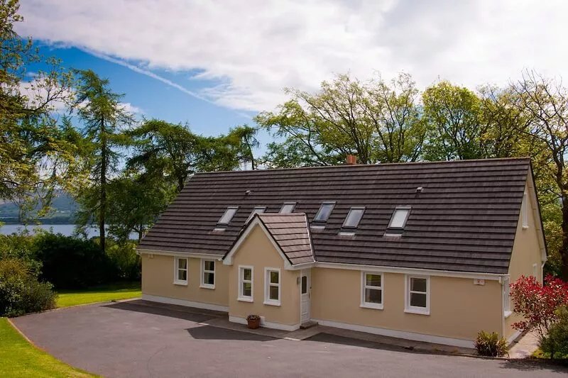 Abhainn Ri Farm Cottages With Stunning Lake & Mountain Views