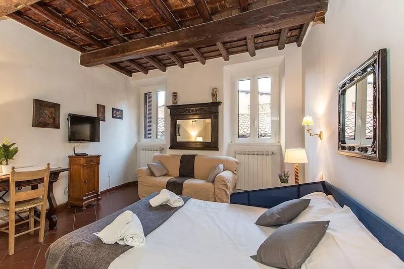 Studio in Via della Scala in the picturesque Rione Trastevere