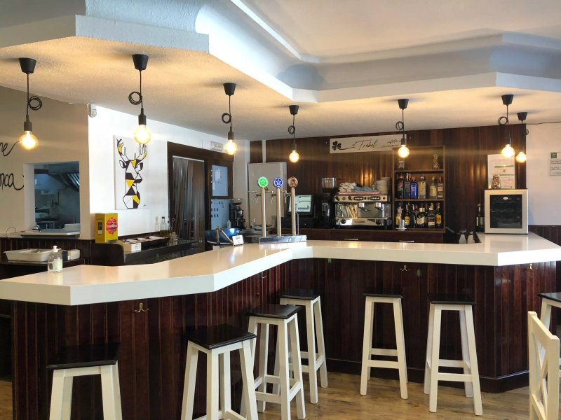 Cafeteria cerveceria El Trebol