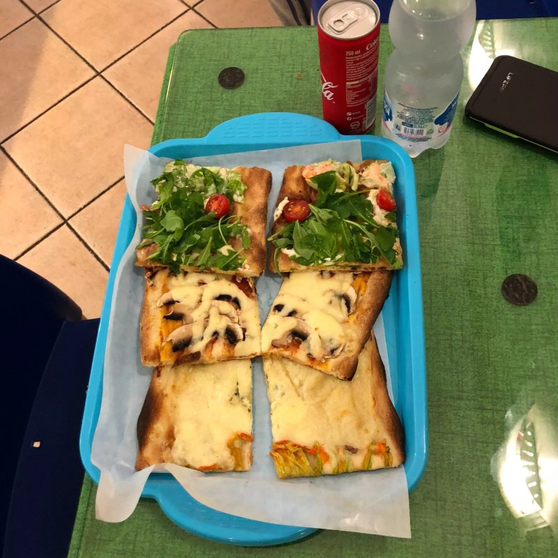 C'e Pizza Per Te