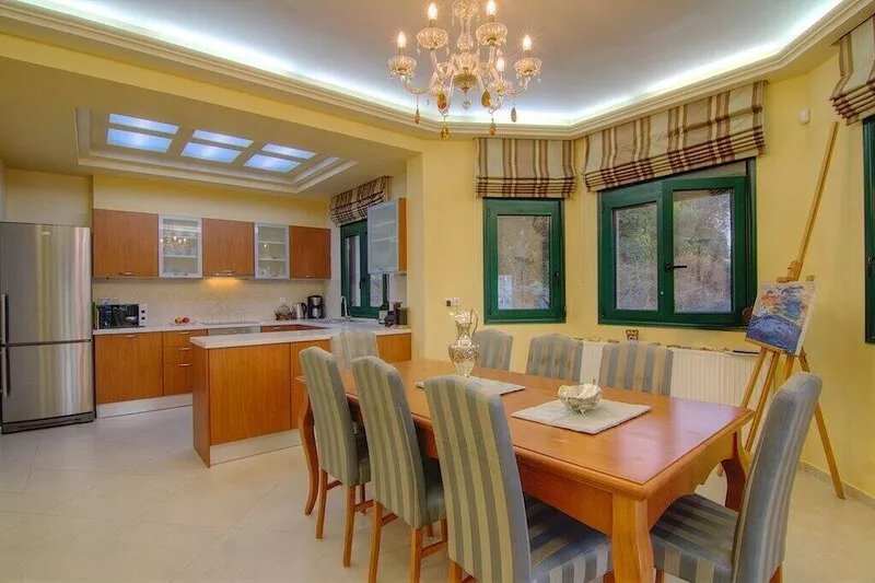 Villa Balsam: Luxury villa with private swimming pool, garden, and barbeque.