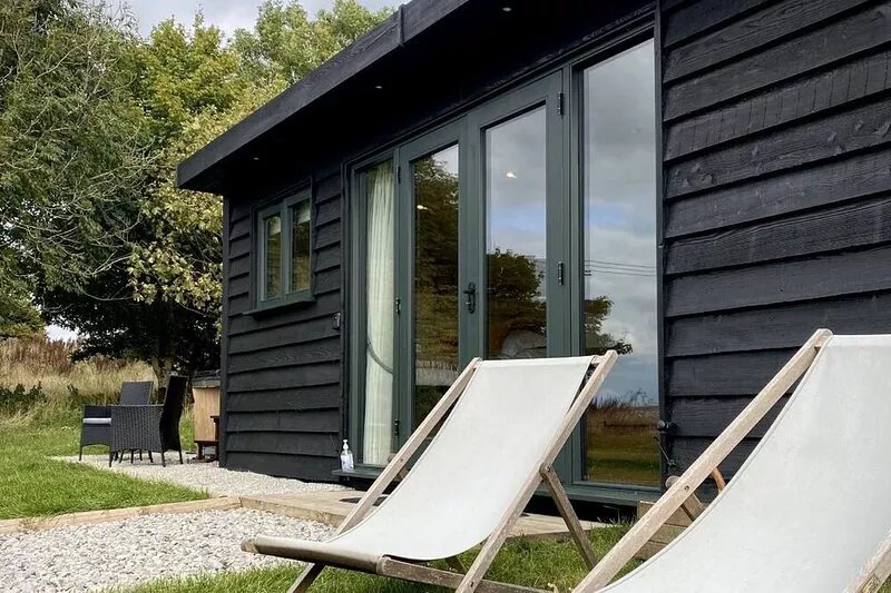 Meadow View  - (Bottom Cabin)  - sleeps 2 guests  in 1 bedroom