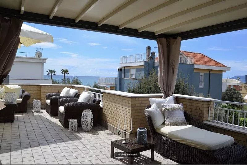 Terracina Luxury Apartment closed to the promenade and the beach