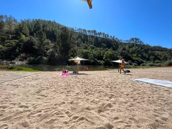 Praia Fluvial De Janeiro De Baixo