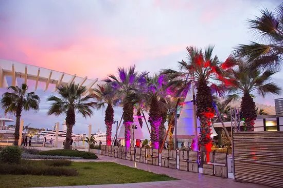 Las Mil y Una Noches - Kaleido Muelle Malaga