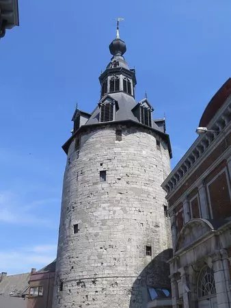 Le Beffroi