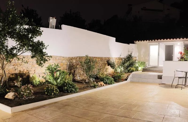 Villa with pool and sea view, ideal for 3 generations / 2 families with friends