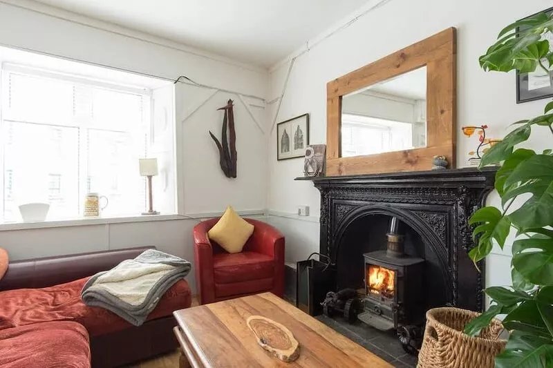 Artists Cove Perfect location in the Heart of Kinvara Explore and Unwind.