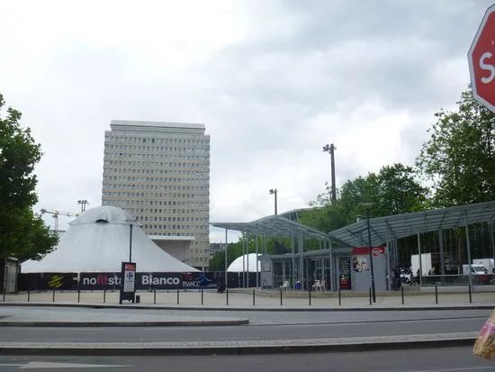 Esplanade Charles de Gaulle