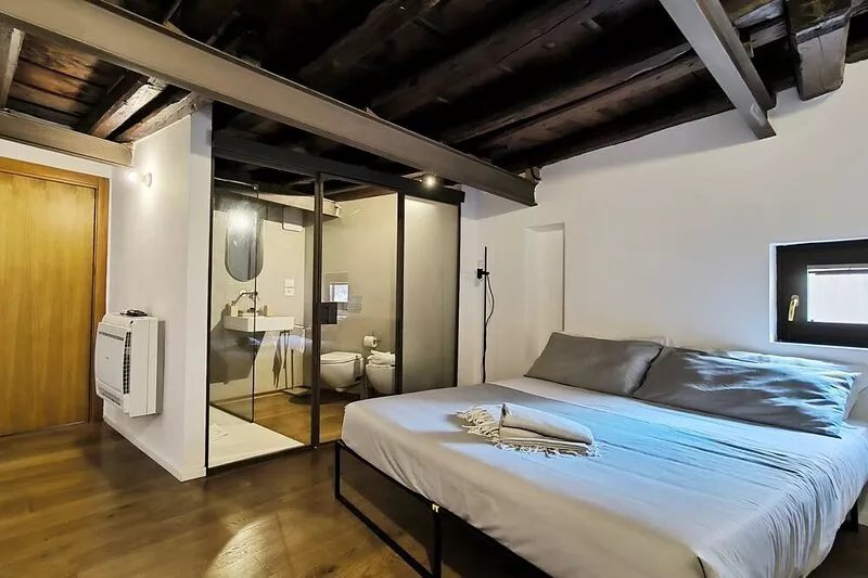 Garitta Twelve whole house with sea view terrace in the historic center