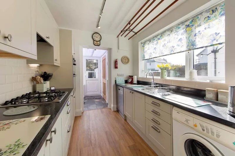 Delightful,  3 bedroom holiday home, five mintute walk to the centre of Keswick