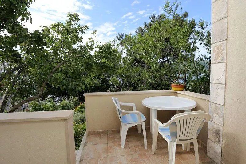 One bedroom apartment near beach Viganj, Pelješac (A-10116-d)