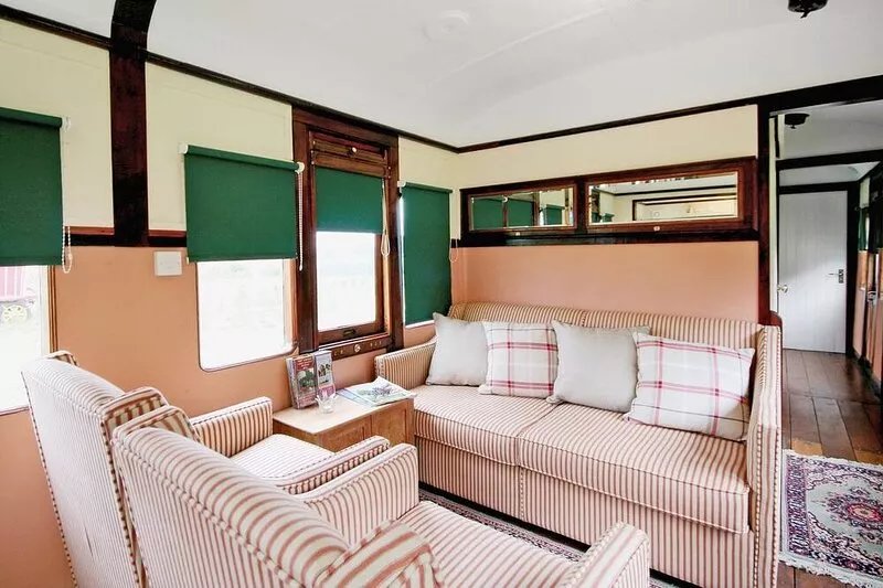 Railway Carriage Two - E5601