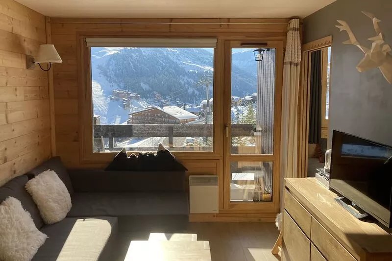 SKI IN/SKI OUT ! 3* flat with 2 bedrooms, quiet, stunning view, wifi