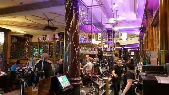 Hogarths Leicester