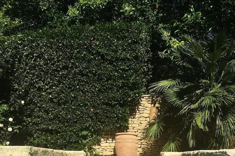 Mas Dagan, vacation apartments in Saint Remy to dream away on a romantic estate