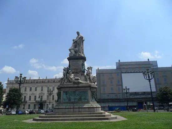 Piazza Carlo Emanuele II
