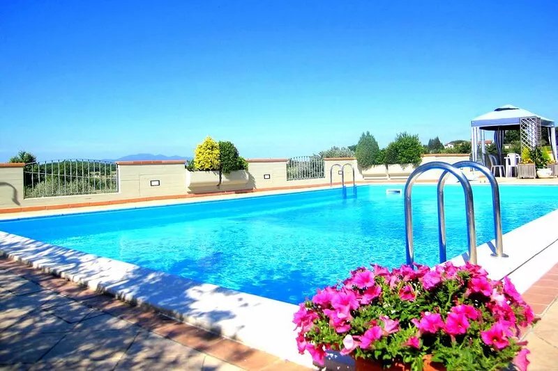 YELLOW APARTMENT -Farmhouse whit Poll, Air conditioning, in the heart of Tuscany