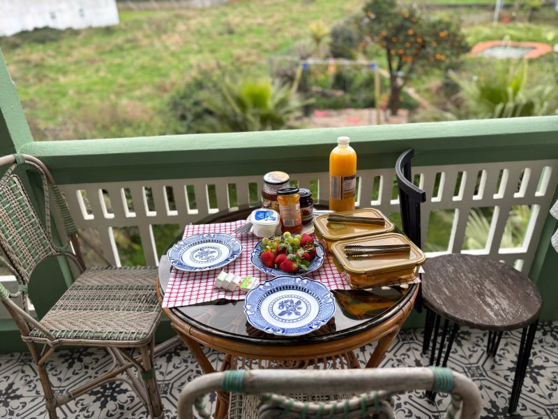 Vintage Balcony Guesthouse