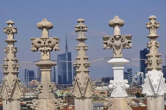 Milan Greeters