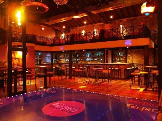 Retro Metropole Club