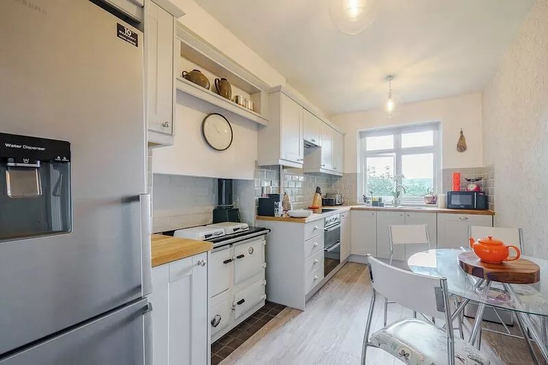 A lovely three bedroom home, perfect for friends and family alike.