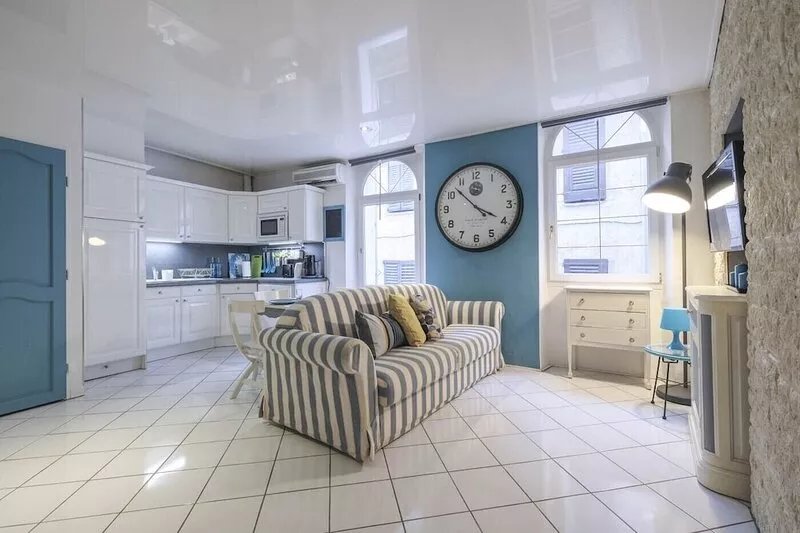 Superb apartment in the Banana in Cannes near the Beaches and the Croisette