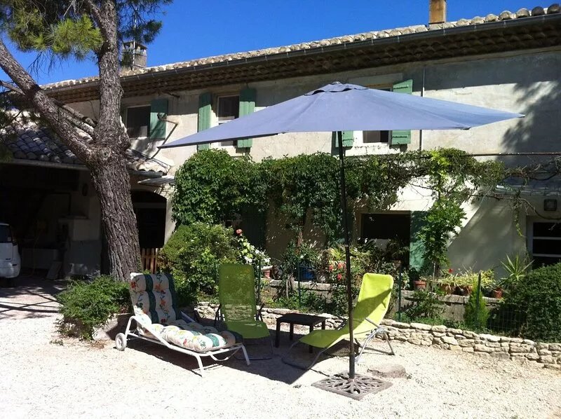 Studio in the heart of the Luberon park