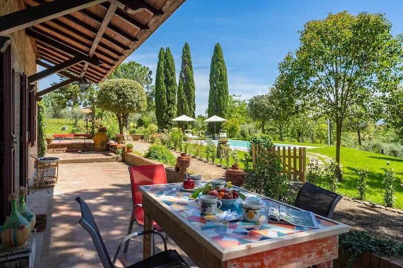 Private Villa with WIFI, A/C, private pool, TV, panoramic view, parking, close