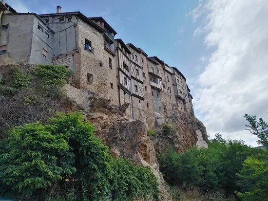 Casas Colgadas