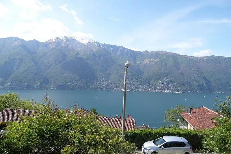 Holiday house with garden and dream view of Lake Maggiore