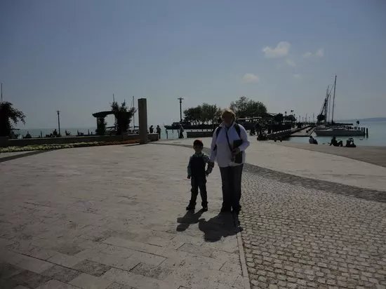 Vanyolai Boat Company