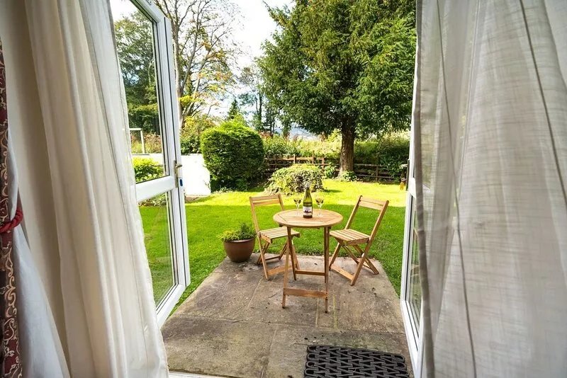 Quaver Cottage -  a cottage that sleeps 4 guests  in 2 bedrooms
