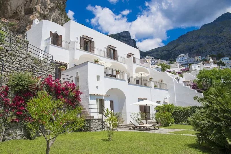 Luxurious villa in the heart of Positano overlooking the sea