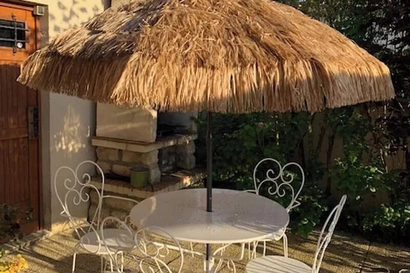 Homerez - Elegant Villa in Omerville with Private Pool