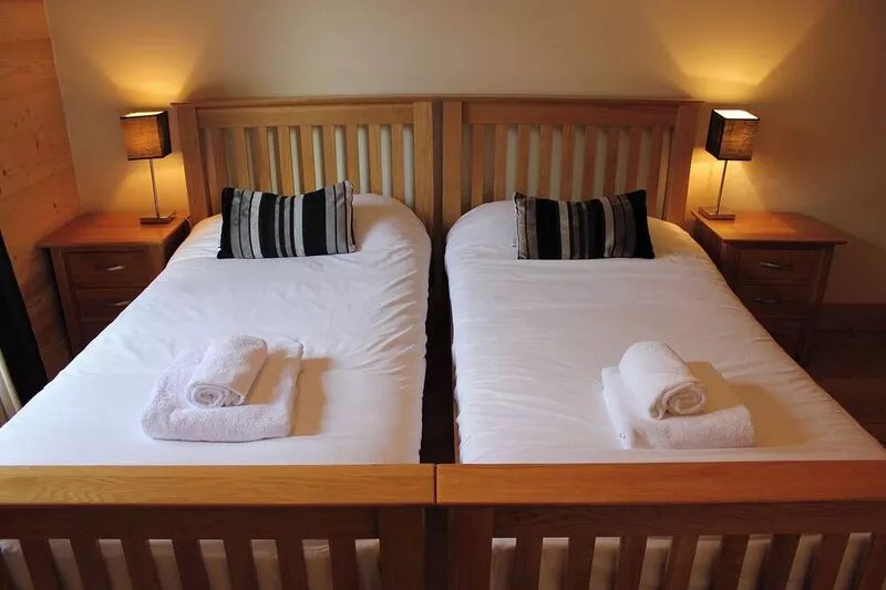Lovely Town Centre 4 Bedroom/ 4 Bathroom Chalet. Sleeps 10 Comfortably