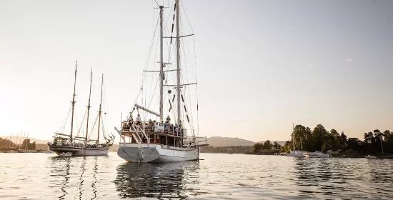 Seilskute pa Oslofjorden: S/S Vega