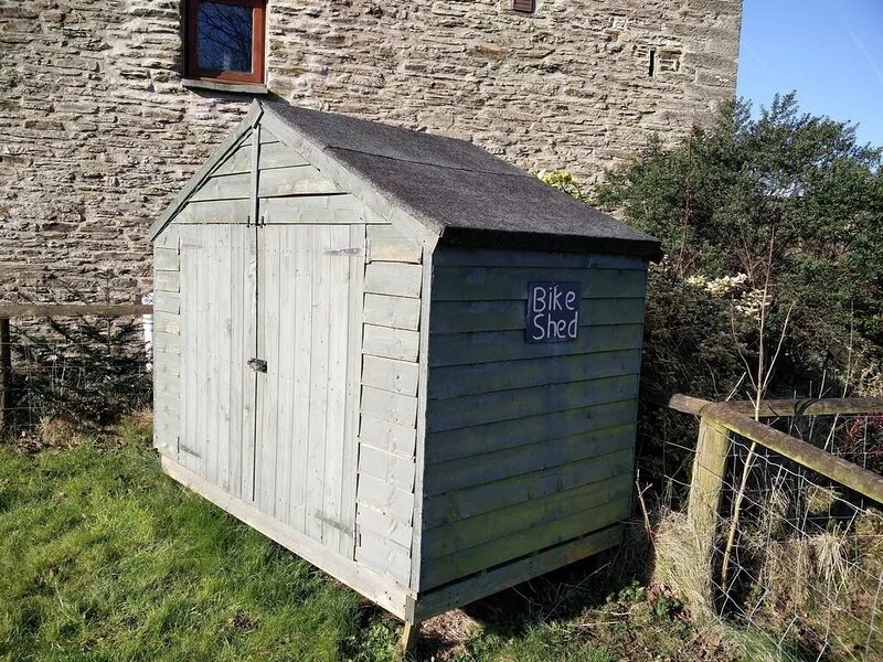 Characterful cottage in beautiful, quiet, rural location close to the coast.