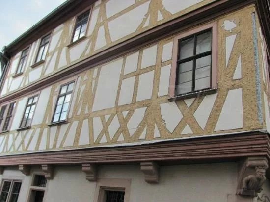 Haus der vier Gekronten
