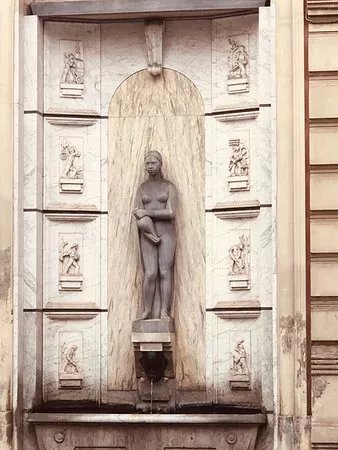 Fontana della Moretta