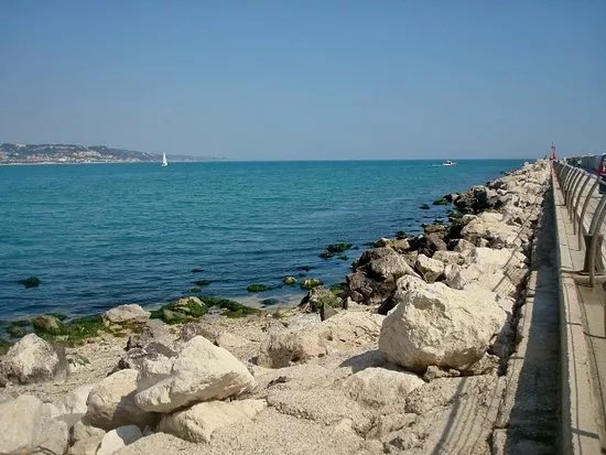 Passeggiata Molo Sud