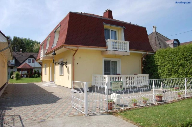 Apartmanhaz Cedrus 8