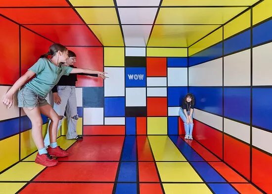 WOW Museum - Room for Illusions Munich