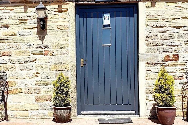 The Mistal is a rural cottage in a private courtyard - 10 mins from Town centre