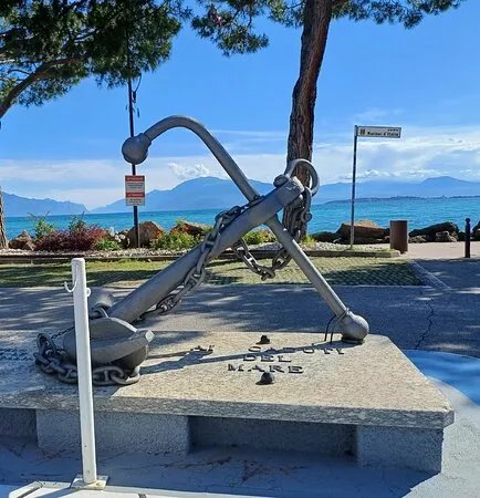 Monumento Ai Caduti Del Mare