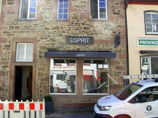 ESPRIT - Outlet in Bad Munstereifel.