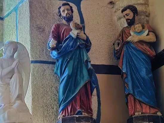 Eglise Saint-pierre (pugny)