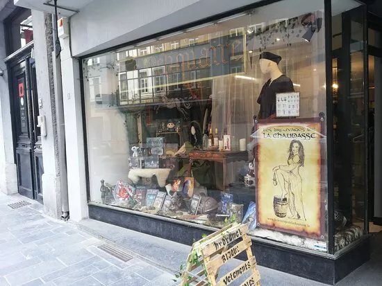 Le Reliquaire Au Moyen-age