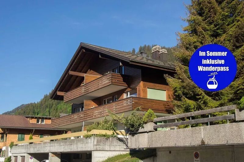 Newly renovated apartment in a quiet location, close to the village center.