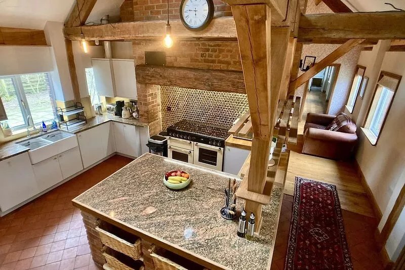 Large family cottage nestled in Sherwood Forest